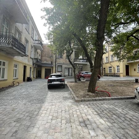 Modern Vilnius Old Town Apartment With Free Parking Bagian luar foto