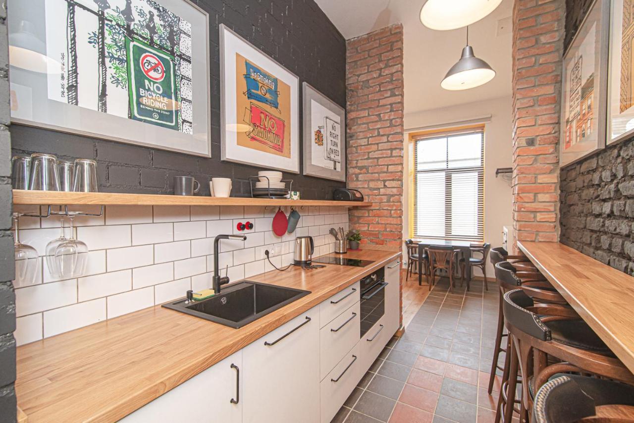 Modern Vilnius Old Town Apartment With Free Parking Bagian luar foto
